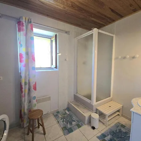 Vakantiehuis Familier Avec Piscine, Climatisation Et Animaux Admis Pres De Belves - Fr-1-616-147 *