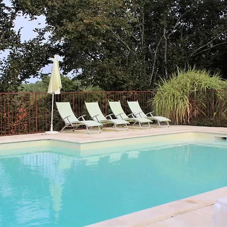 Familier Avec Piscine, Climatisation Et Animaux Admis Pres De Belves - Fr-1-616-147 *